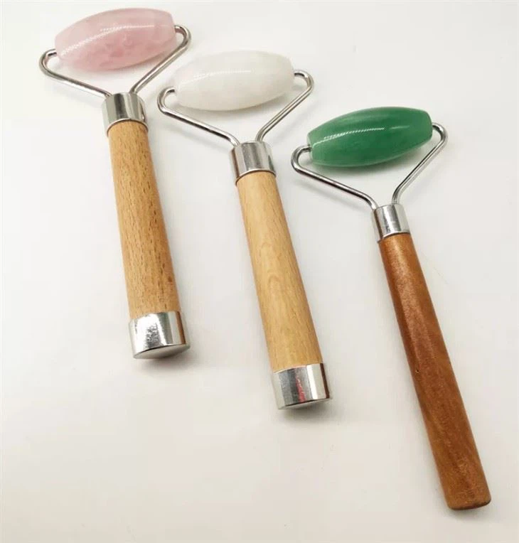 Con lăn ngọc nhỏ nhỏ một đầu cho mắt và cơ thể